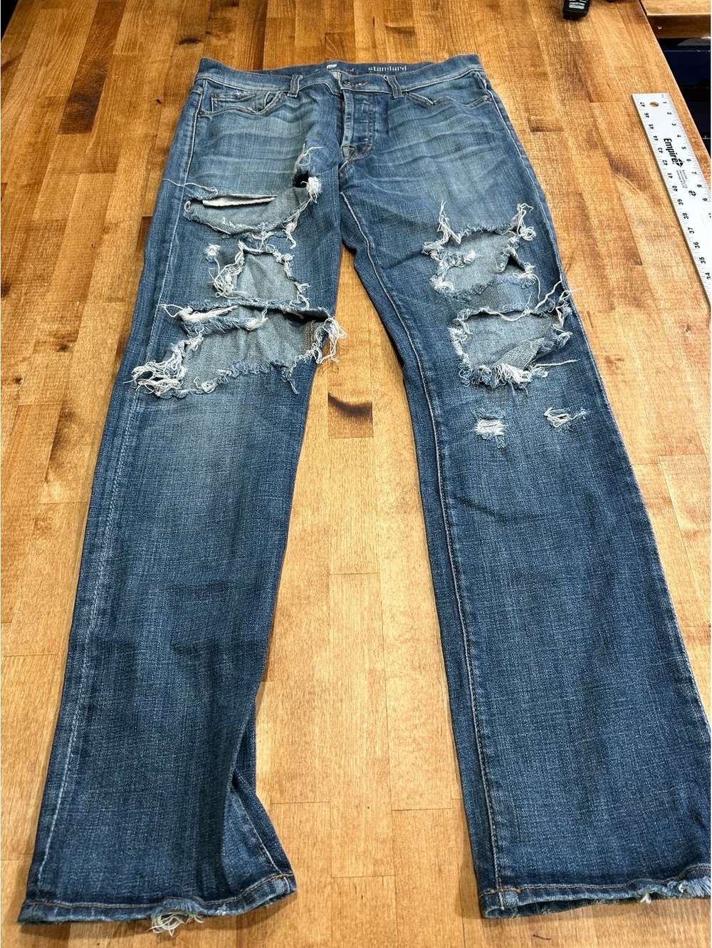 7 For All Mankind Standard Distressed Blue Denim Jeans Size 31
